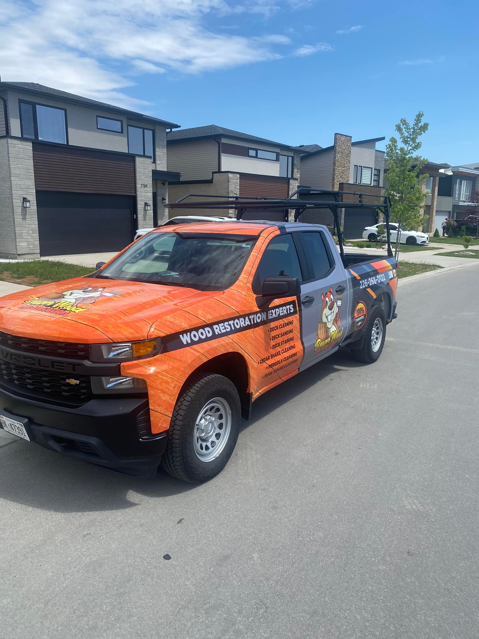 Interior hardwood floor refinishing in Toronto