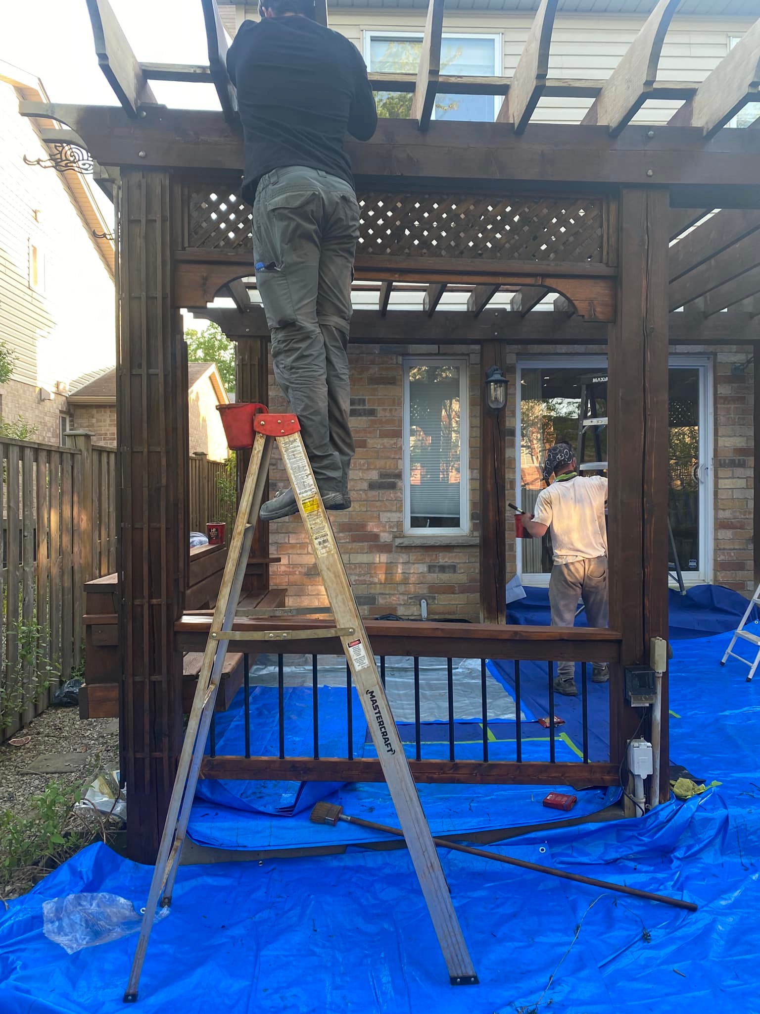 Pergola cleaning and staining in Markham