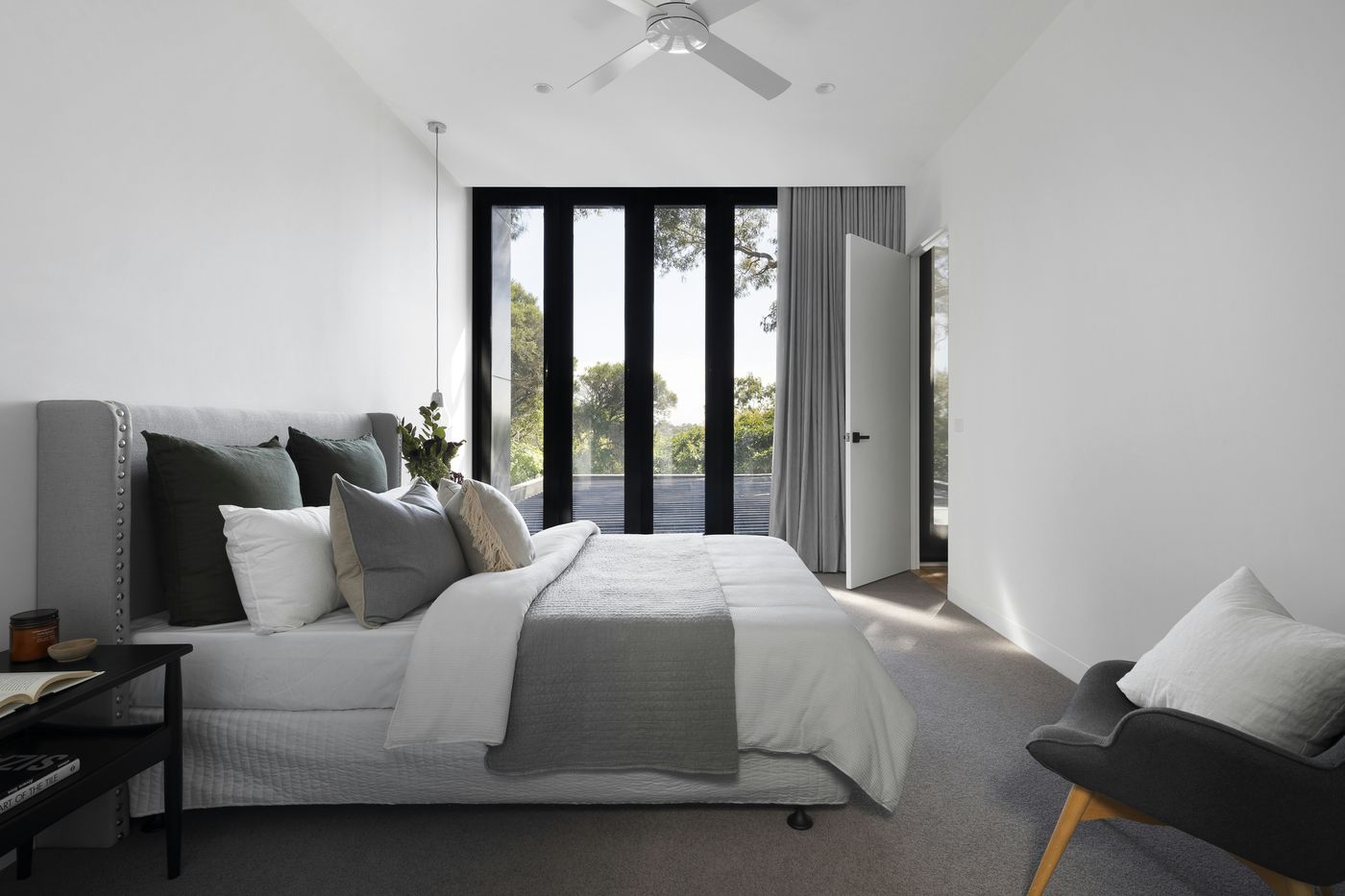 Choosing the Perfect Deck Stain Color: A Designer's Guide